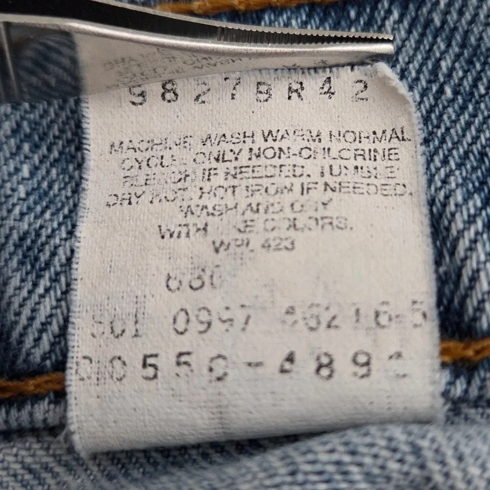 Levi's 550 Relaxed Fit Light Wash Vintage 90s Made in USA Jeans Mens 36x34